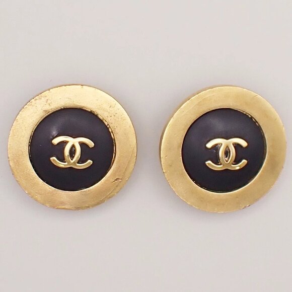CHANEL CC Logo Round Button Earrings 95A Clip-On Gold Black GHW Vintage - Picture 1 of 16